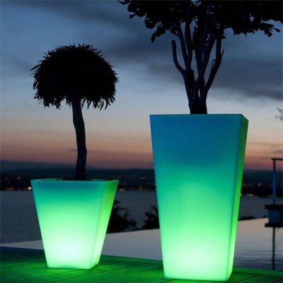 New Rattan solar led flower pot light with a metal basin,light up flower pot,cheap decorative flower vases